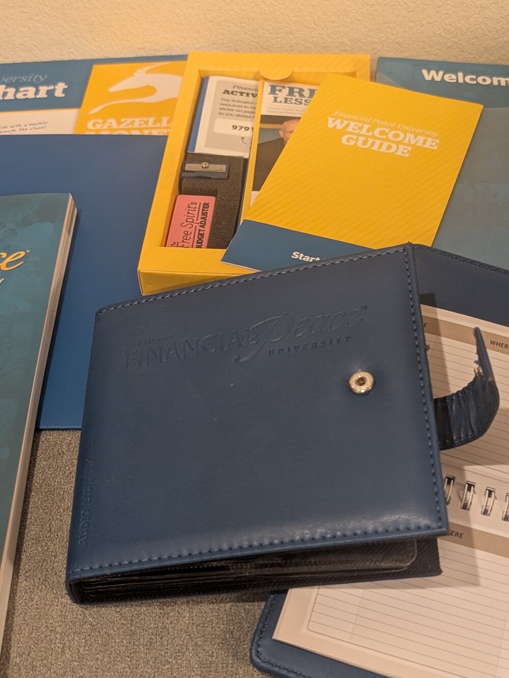 Dave Ramsey's Financial Peace University Membership Kit Unused - Picture 5 of 9